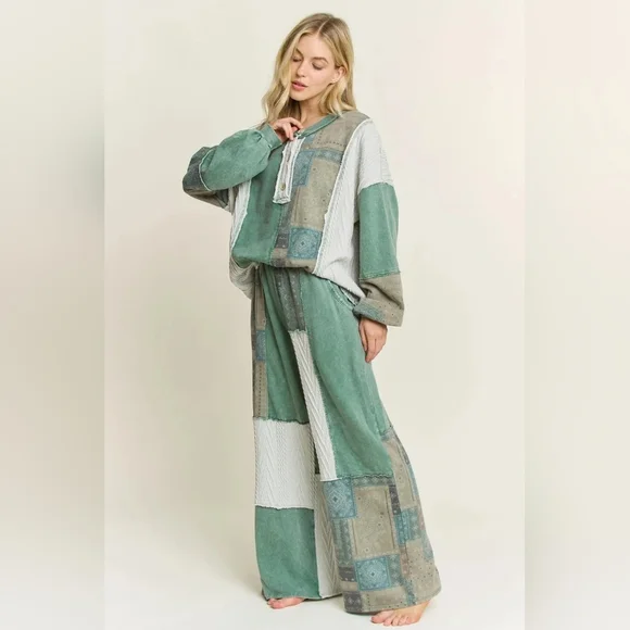 #1057 J Her Mineral Washed Bandana Patchwork + Sweater Pant SET - Picture 4 of 10